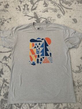 Women’s Graphic PNW Crewneck T-Shirt - Grey with Blue & Orange Print
